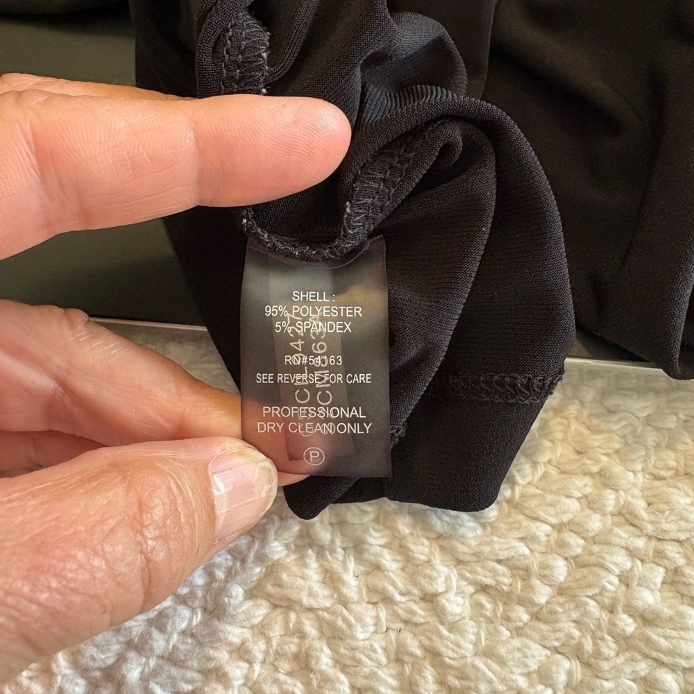 Sexy Black Calvin Klein Cowl Neck Sleeveless Tank, size Medium - Picture 7 of 10